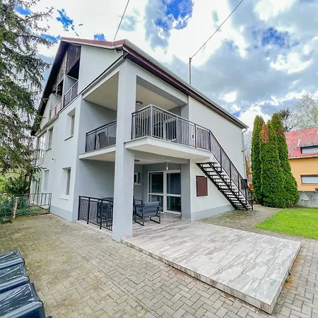Apartment Mihi *