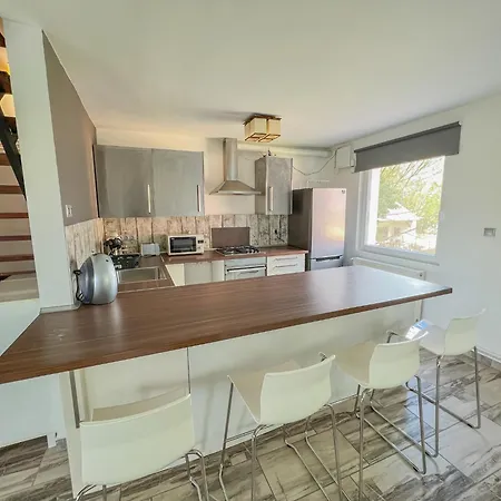 Mihi Apartment